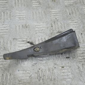 Накладка лобового скла ліва Mazda 6 GH 2008-2012 Накладка жабо ліва Мазда 6 GS1F51PC1