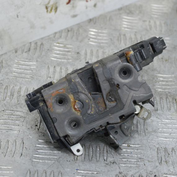 Замок передніх лівих дверей Ford Focus II C-Max 2003-2012 Замок дверей передній лівий Форд Фокус 3M5AR21813ET | Зображення 1