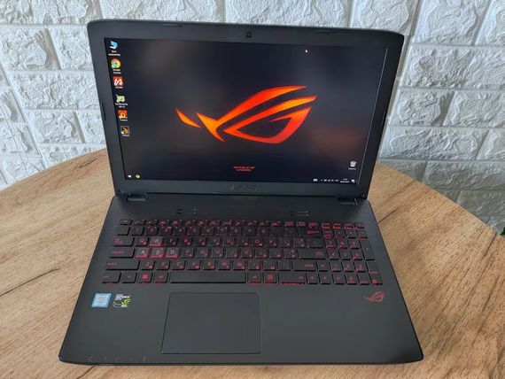 Ноутбук  Asus ROG GL552VW 15.6"IPS i7 6700HQ 16Gb SSD256+HDD500 GTX960M Б/У