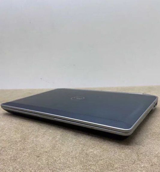 Ультрабук Б-клас Dell Latitude E6320 / 13.3" (1366x768) TN / Intel Core i5-2520M (2 (4) ядра по 2.5 - 3.2 GHz) / 8 GB DDR3 / 120 GB SSD / Intel HD Graphics 3000 / WebCam б/в | Зображення 6