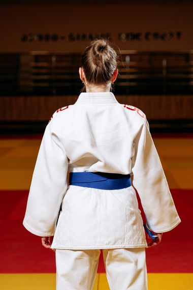 Біле кімоно для дівчат/жінок, дзюдо, TM BUDOGI серія PRO, зріст 150 см, щільність 650 гр/м.кв. | Зображення 6