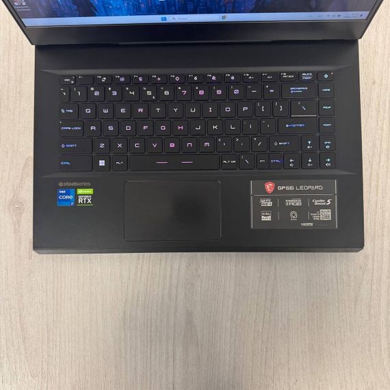 Ігровий ноутбук Б-класу MSI GP66 Leopard 11UH / 15.6" (1920x1080) IPS / Intel Core i7-11800H (8 (16) ядер по 1.9 - 4.6 GHz) / 16 GB DDR4 / 256 GB SSD / nVidia GeForce RTX 3080, 8 GB GDDR6, 256-bit / WebCam б/в | Зображення 2
