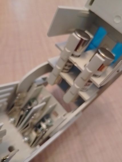 Корпус изолятор для предохранителей DC 40a 690v | Зображення 7