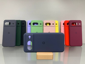 Google Pixel 8 Протиударний чохол з логотипом софт тач синій