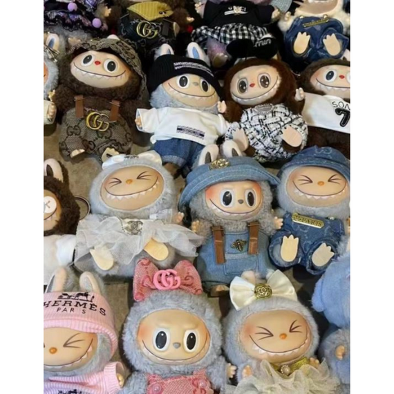 Лабубу в одязі тренд 2025, Монстр Labubu Pop Mart 15 см, Лабубу в різних вбраннях | Зображення 3