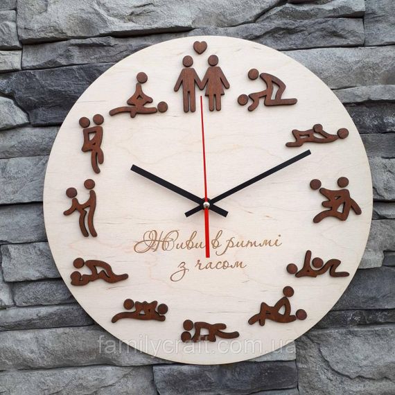 Настенные деревянные часы с бесшумным механизмом