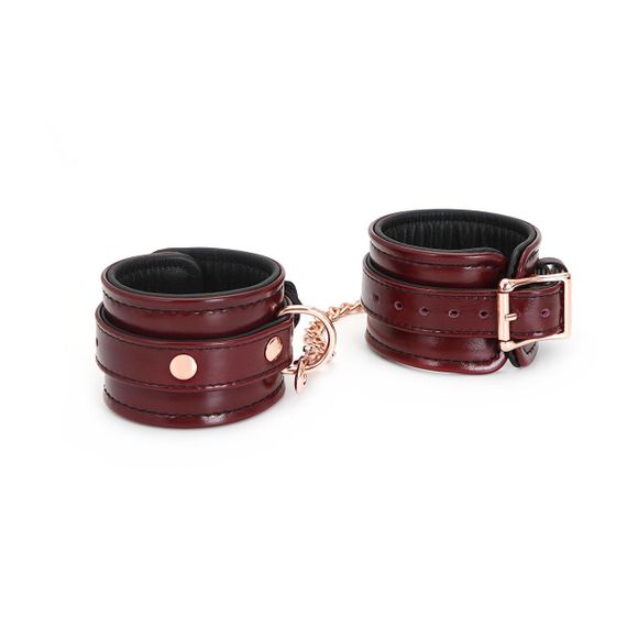 Шкіряні наручники Liebe Seele Wine Red Wrist Cuffs, знімний ланцюжок-кріплення Sex Aura | Зображення 1