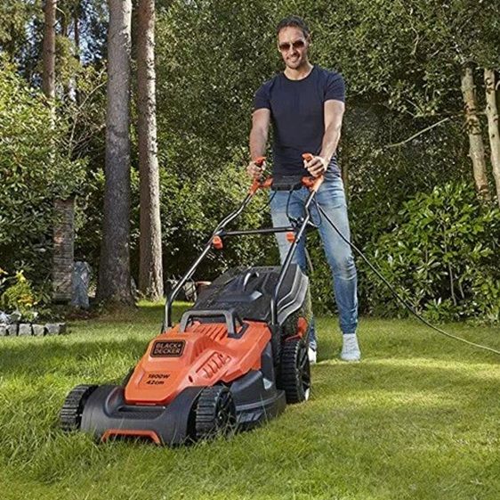 Газонокосарка електрична Black&Decker BEMW481BH | Зображення 5