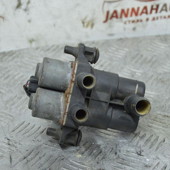 Кран обігрівача пічки Jaguar S-Type 2000-2003 Клапан нагрівального радіатора Ягуар С-Тайп 1147412142 YW4H18K487AA | Зображення 2