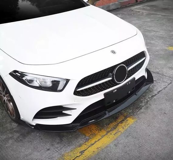 Передня лип накладка (чорна) для Mercedes A-сlass W176 2012-2018рр | Зображення 1