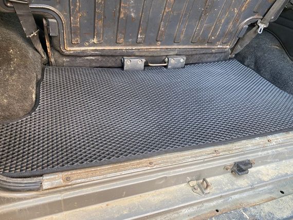 Коврик багажника Короткий (EVA, черный) для Nissan Patrol Y60 1988-1997 гг | Зображення 1