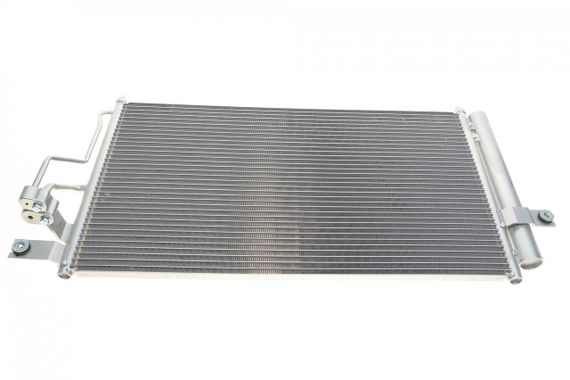 Радіатор кондиціонера з осушувачем Hyundai Accent 1.4 1.6 05- 82005178