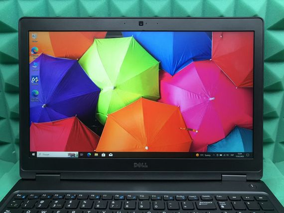 Рабочая станция Б-класс Dell Precision 3520 / 15.6" PS / Intel Core i7-7820HQ (4(8) ядра по 2.9-3.9GHz) / 16GB DDR4 / 256GB SSD / Quadro M620, 2GB GDDR5, 128-bit / WebCam / HDMI / Win 10 б/у | Зображення 2