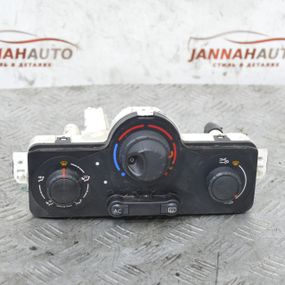 Блок управління клімат контролем Renault Clio III 2005-2012 Панель пічки кондиціонера Рено Кліо 3 69597003