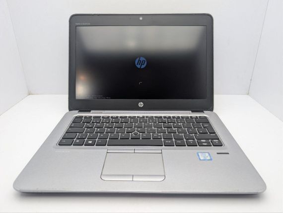 Нетбук HP EliteBook 820 G3 / 12.5" (1366x768) TN / Intel Core i5-6300U (2 (4) ядра по 2.4 - 3.0 GHz) / 8 GB DDR4 / 320 GB HDD / Intel HD Graphics 520 / WebCam б/у | Зображення 2