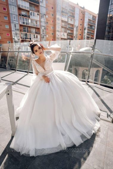 Весільна сукня з прозорим корсетом, колекція 2025 року | Зображення 1