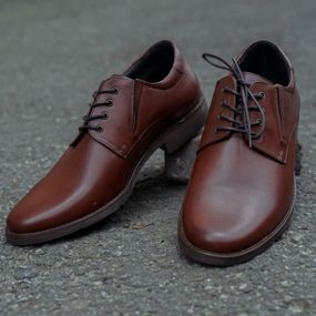 Коричневі шкіряні туфлі Pan 40 розмір