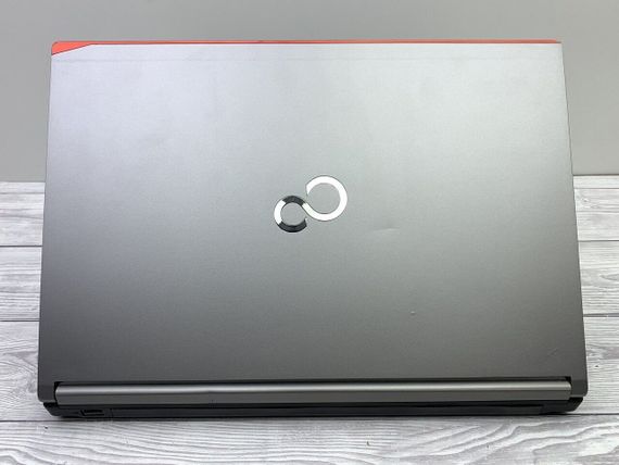 Ноутбук Fujitsu LifeBook E746 / 14" (1920x1080) IPS / Intel Core i7-6600U (2 (4) ядра по 2.6 - 3.4 GHz) / 8 GB DDR4 / 120 GB SSD / Intel HD Graphics 520 / WebCam б/у | Зображення 8