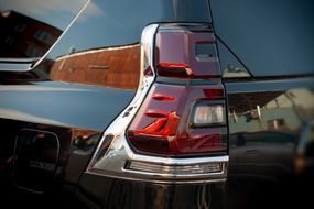 Накладки на стопи V1 (2 шт., 2018-2024) для Toyota Land Cruiser Prado 150