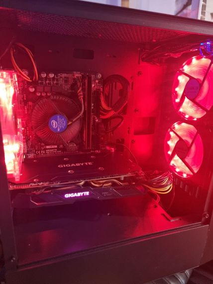 Ігровий ПК Vinga CS316B Tower / Intel Core i5-7400 (4 ядра по 3.0 - 3.5 GHz) / 16 GB DDR4 / 240 GB SSD + 2000 GB HDD / AMD Radeon RX 480, 4 GB GDDR5, 256-bit / 530W б/в | Зображення 9