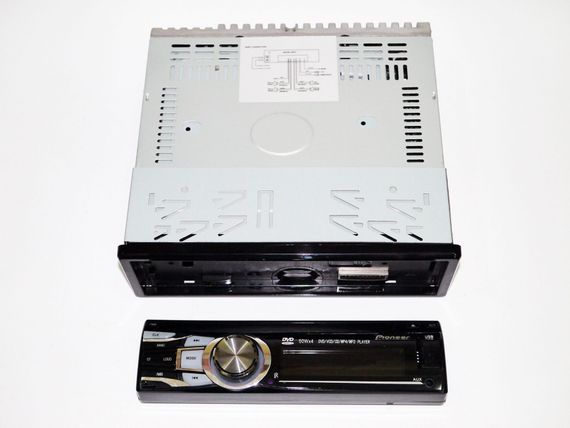 Автомагнитола 3218 4х50 Вт USB 1.1, USB 2.0 AUX черный (lp-30361_1139) | Зображення 3