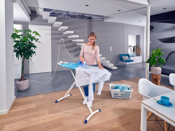 Прасувальна дошка Leifheit AirBoard M Solid 120x38 см, легка термопластикова стільниця, 72563 | Зображення 3