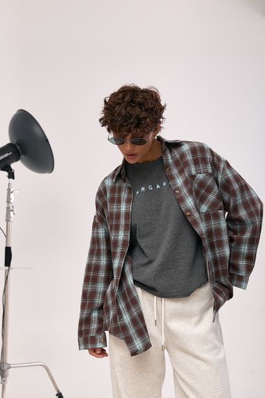 Вільна сорочка в клітинку з написом на спині - коричневий цвет, ONE SIZE (є розміри)