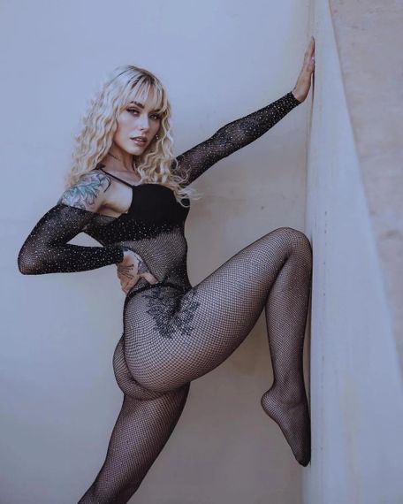 Боди с рукавами в сеточку со стразами Leg Avenue Fishnet sleeved bodystocking O/S sexstyle | Зображення 9