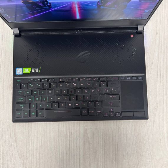Игровой ноутбук Б-класс Asus ROG Zephyrus S15 GX531GW / 15.6" (1920x1080) IPS / Intel Core i7-8750H (6 (12) ядер по 2.2 - 4.1 GHz) / 16 GB DDR4 / 512 GB SSD NVMe / nVidia GeForce RTX 2070 Max-Q, 8 GB GDDR6, 256-bit / WebCam б/у | Зображення 6