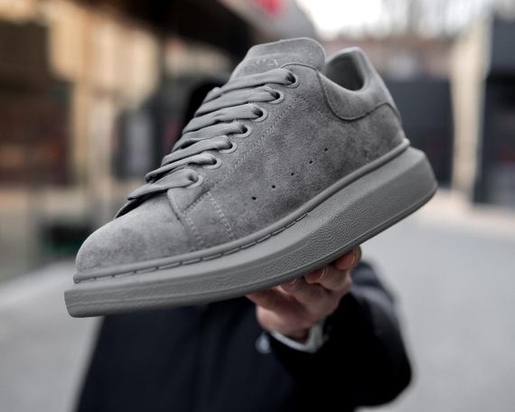 Кросівки замшеві Alexander McQueen Dark Grey / Маквіни замшеві темо сірі з сірою підошвою | Зображення 1