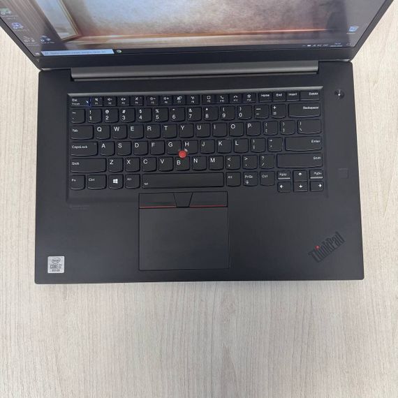 Мобильная рабочая станция Б-класс Lenovo ThinkPad P1 Gen 3 / 15.6" (1920x1080) IPS / Intel Core i7-10750H (6 (12) ядер по 2.6 - 5.0 GHz) / 16 GB DDR4 / 512 GB SSD / nVidia Quadro T1000, 4 GB GDDR5, 128-bit / WebCam б/у | Зображення 2