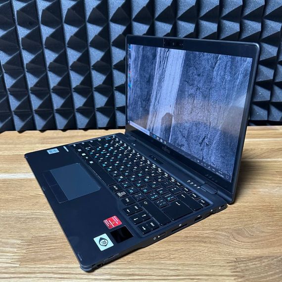 Ультрабук Fujitsu LifeBook U9310X / 13.3" (1920x1080) IPS Touch / Intel Core i5-10210U (4 (8) ядра по 1.6 - 4.2 GHz) / 16 GB DDR3 / 512 GB SSD / Intel UHD Graphics / WebCam б/у | Зображення 3