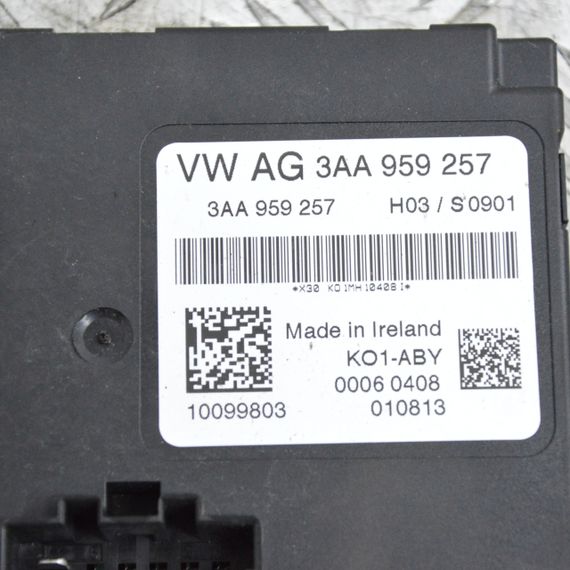 Блок керування сидіння передній лівий Volkswagen Golf VII Passat B8 Модуль сидіння Фольксваген Пассат 3AA959257 | Зображення 1