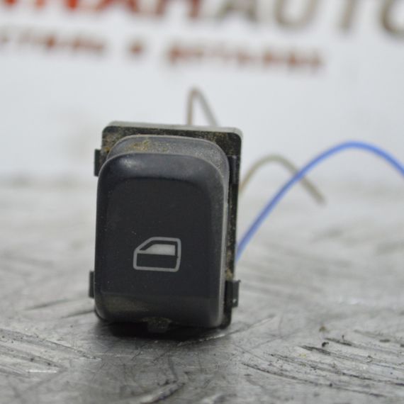 Кнопка склопідіймача Audi Q5 8R кнопка скла склопідйомника Ауді ку5 8K0959855A