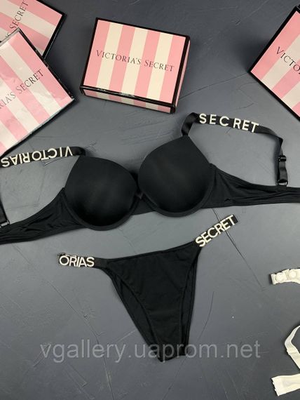 Комплект чорного жіночої нижньої білизни Victoria's Secret Модель Букви Стрази Вікторія Сікрет