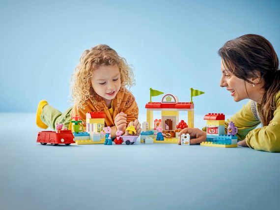 Конструктор LEGO DUPLO Peppa Pig Супермаркет Пеппы 10434 | Зображення 2