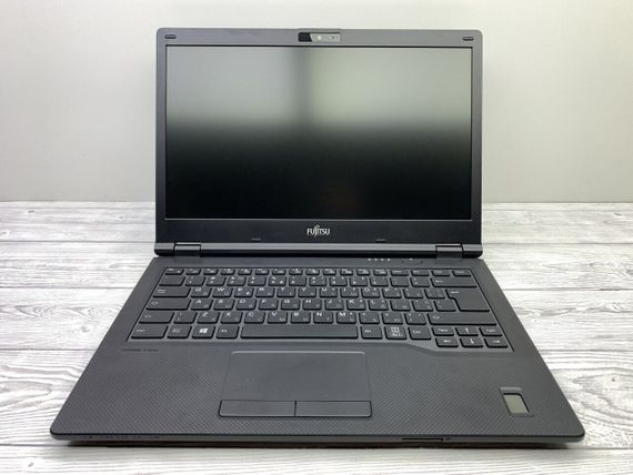 Ноутбук Fujitsu LifeBook E449 / 14" (1920x1080) TN / Intel Core i3-8130U (2 (4) ядра по 2.2 - 3.4 GHz) / 16 GB DDR4 / 240 GB SSD / Intel UHD Graphics 620 / WebCam б/у | Зображення 1