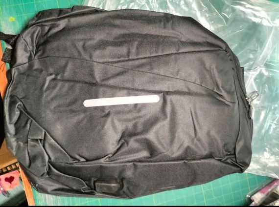 Рюкзак — Антивор Bobby Bag з USB Міський і турістичний чорний | Зображення 1
