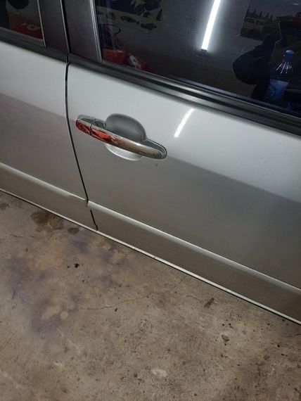 Накладки на ручки (4 шт) Carmos - турецька сталь для Toyota Corolla 2002-2007 років | Зображення 5