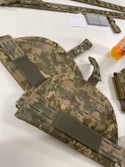 Плечовий захист з балістичними пакетами 1-го класу піксель ММ14