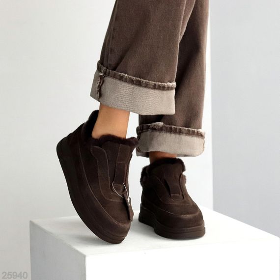 Стильные низкие шоколадные зимние ботинки натуральная замша | Зображення 4