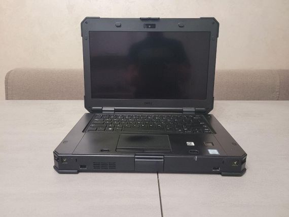 Защищенный ноутбук Dell Latitude 5424 Rugged / 14" (1920x1080) IPS Touch / Intel Core i5-8350U (4 (8) ядра по 1.7 - 3.6 GHz) / 16 GB DDR4 / 256 GB SSD M.2 / Intel UHD Graphics 620 / WebCam / Fingerprint б/у | Зображення 2
