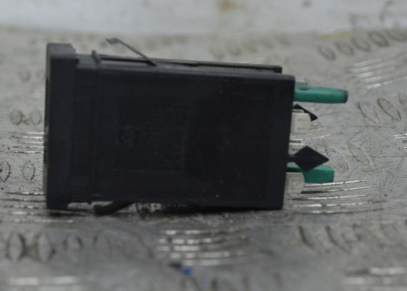 Кнопка підігріву сидіння Volkswagen Polo III 1994-2001 Кнопка обігріву сидіння Фольксваген Поло 3 6N0963563C | Зображення 1