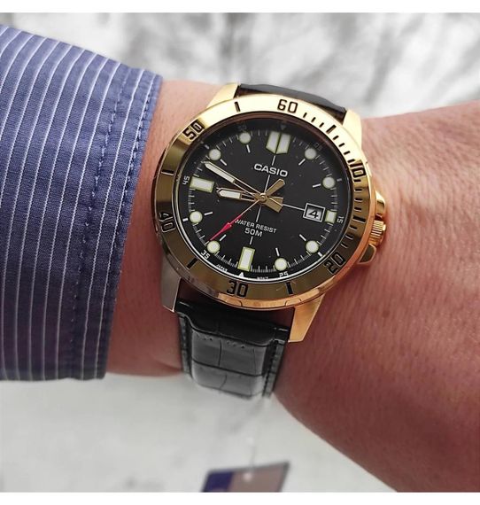 Чоловічий годинник Casio MTP-VD01GL-1E | Зображення 1