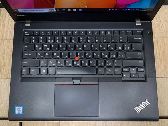 Ультрабук Б-класс Lenovo ThinkPad T470 / 14" (1920x1080) IPS / Intel Core i5-6300U (2 (4) ядра 2.4 - 3.0 GHz) / 8 GB DDR4 / 128 GB SSD / Intel HD Graphics 520 / WebCam / Fingerprint б/у | Зображення 4