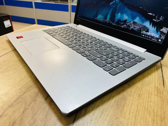 Ноутбук Lenovo 320-15IAP 15.6 FHD Pentium N4200/4gb/500Gb/Radeon 530 | Зображення 2