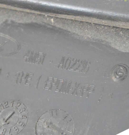 Пластик під лобове скло Ford Focus II 2008-2012 рестайлінг Жабо лобового вікна Форд Фокус 2 4M51A02216 | Зображення 6