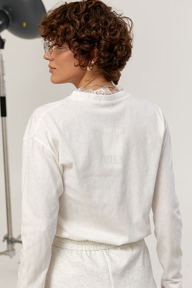 Вільний лонгслів з мереживом - молочний цвет, ONE SIZE (є розміри) | Зображення 1