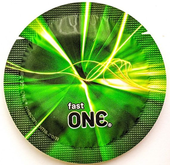 Набір флуоренцетних презервативів ONE Glowing Pleasures світяться у темряві (ціна за упаковку, 100 шт) Sex Aura | Зображення 2