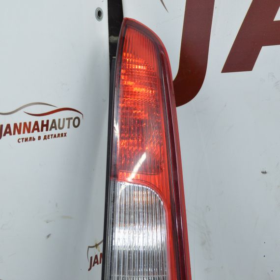 Ліхтар задній правий Ford Focus C-Max 2003-2010 фонар фара стоп Форд Фокус С-Макс 3M5113A602AA / 3M51-13A602-AA | Зображення 1